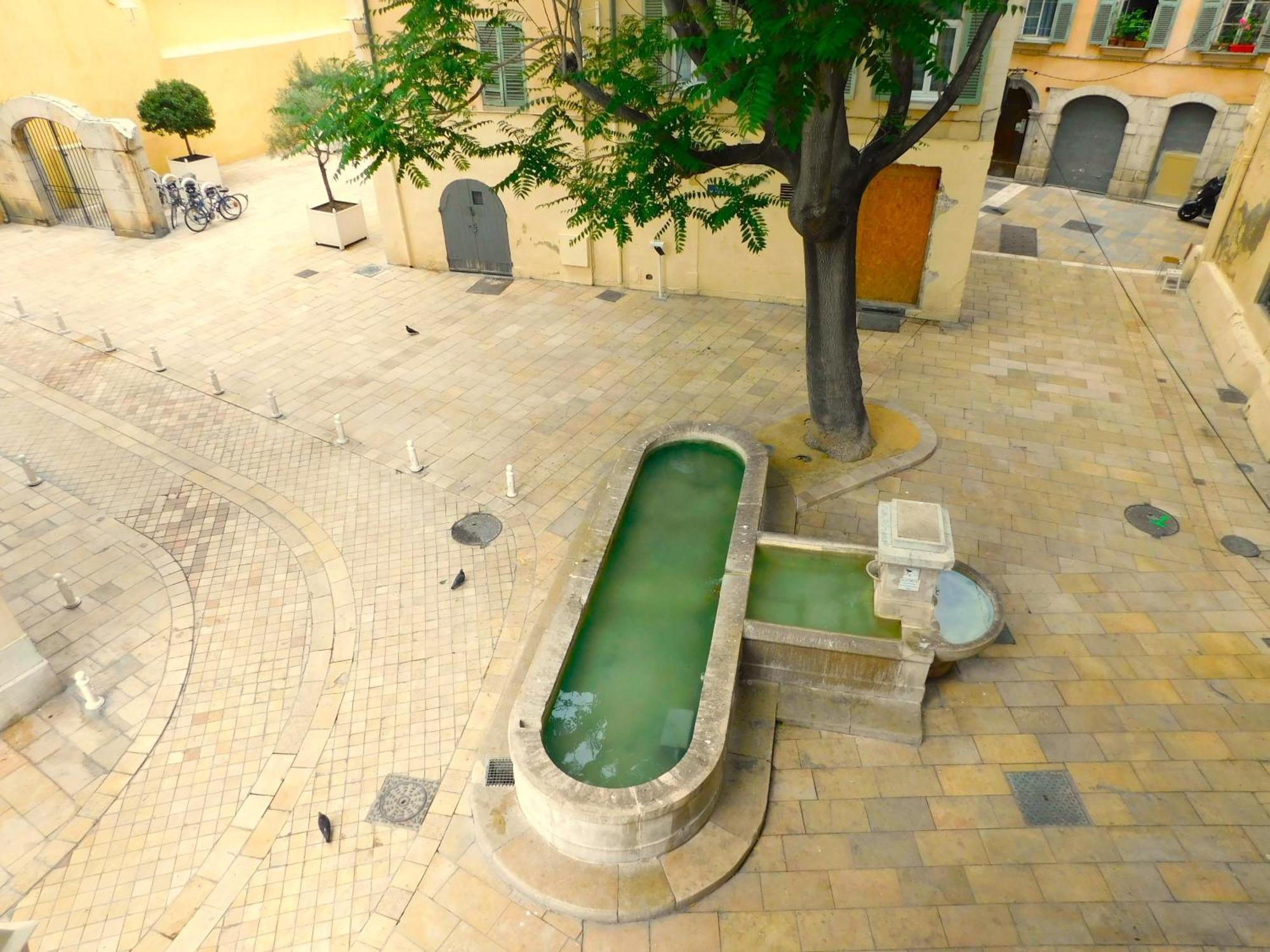 #2 Studio # Place Charmante Toulon Bagian luar foto