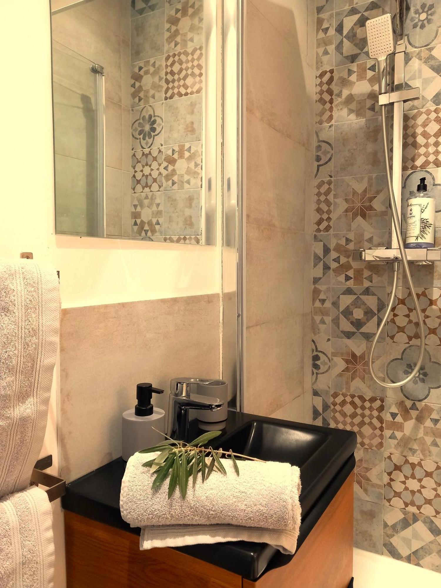 #2 Studio # Place Charmante Toulon Bagian luar foto